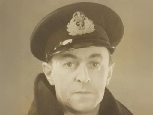 Fotografía de la Segunda Guerra Mundial del supuesto rostro del Major William Martin, el hombre que nunca existió.